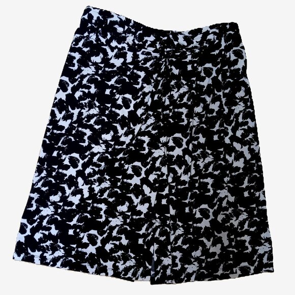 Cato brand black and white stretchy skirt, size M - Picture 1 of 6